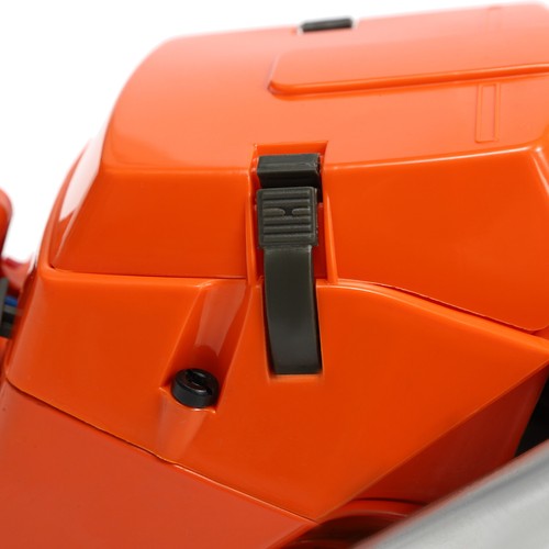 24 Inch Gasoline Chainsaw Cutting Wood Gas Sawing Crankcase Chain Saw 65cc - Picture 9 of 13