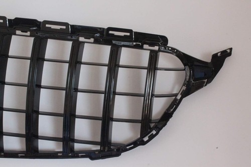 GT R Look Glossy Black Grille fits for Mercedes Benz C Class W205 2015-2018 - Picture 6 of 12