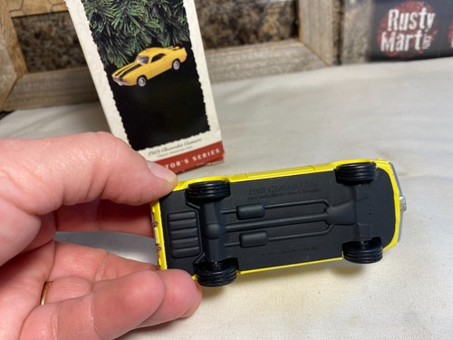Hallmark, Keepsake Ornament, Collector's Series, 1969 Chevrolet Camaro, 1995 - Picture 4 of 4