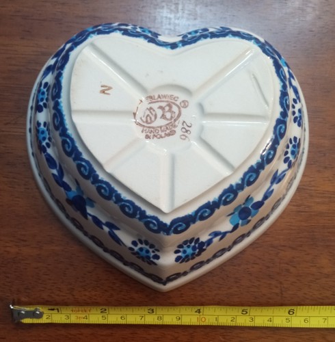 Polish Pottery - 6" Heart Shaped Bowl - Hand Made in Poland - Boleslawiec - Picture 5 of 6