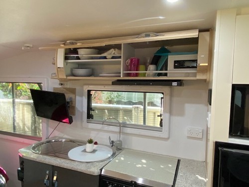 Avan Aspire 555 HT caravan - Picture 6 of 16