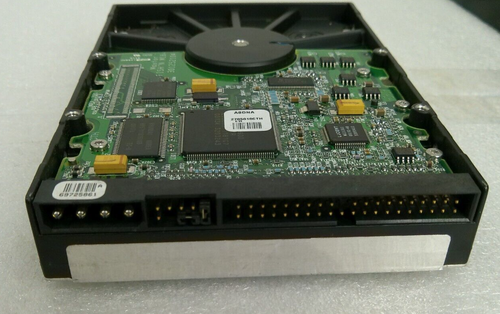 Maxtor 92049U3 IDE Hard Drive 20.4GB - Picture 4 of 5