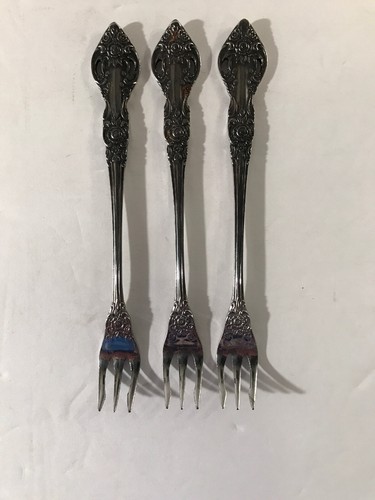 3 Northland (Oneida) und 1 Oneida verzierte Austerngabeln - Bild 4 von 5