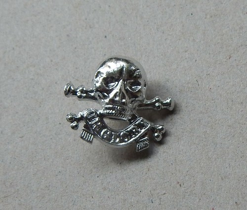 British 17th / 21st Lancers Regiment Collar Badge