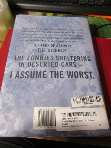 Zom-B: Zom-B City 3 by Darren Shan (2013, Hardcover) - Picture 2 of 2