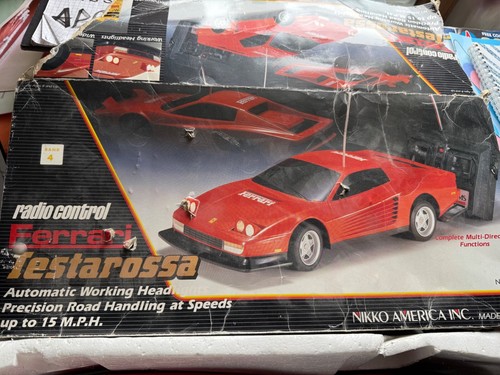TWO FERRARI TESTAROSSA Radio Controlled - Imagen 2 de 19