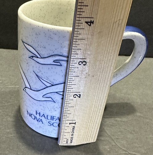 Taza de café de cerámica vintage Otagiri - Halifax Nueva Escocia gres gris y azul - Imagen 8 de 9