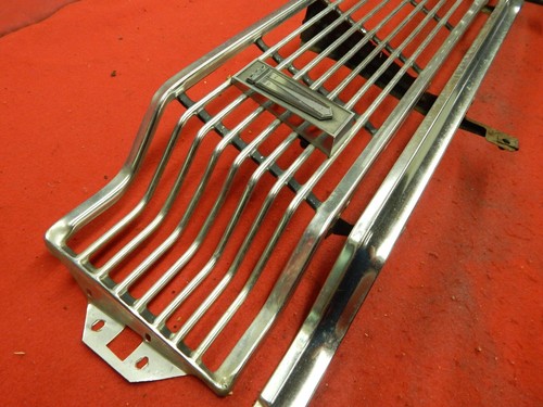 USED 65 Galaxie 500 500 XL LTD Country Squire Grille #C5AZ-8200-A - Picture 8 of 11