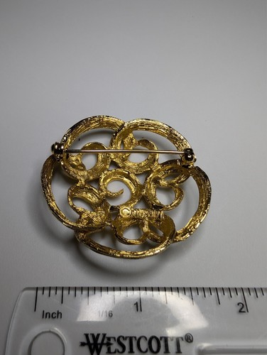 Brooches. Vintage to Modern Styles. Excellent to Good Conditions. See Photos. - 第 67/113 張圖片