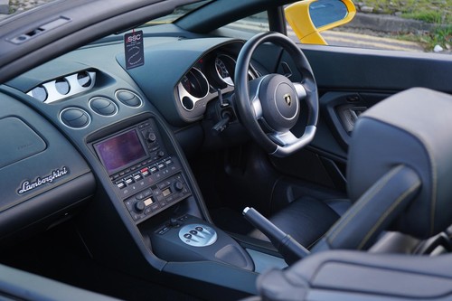 Lamborghini Gallardo 5.0 V10 Spyder EGear 4WD Euro 4 2dr - Picture 15 of 23