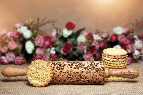 Roses  Engraved Rolling Pin Embossed Dough Roller Carved Woоden Rolling Mold   - Picture 10 of 12