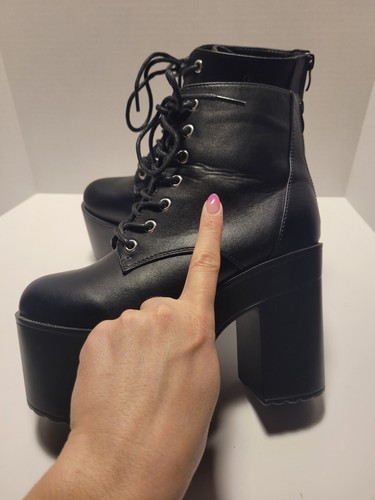 N.Y./L.A Black 4.75" Heel (2.75" Platform) Round Toe Lace Up Ankle Boot Size 7 - Picture 8 of 11