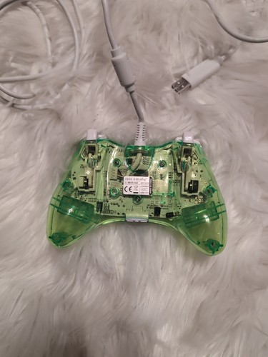Controlador Rock Candy Oficial Xbox 360 con Cable Translúcido Verde Lima 037-010 - Imagen 4 de 5