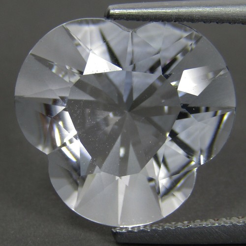 7.93Cts Impressive Fire Natural White Topaz 14.5mm Fancy Cut Gemstone Ref-VIDEO - Picture 1 of 5