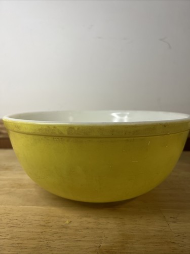 VINTAGE PROMO PYREX BOWL #404 4qt PINEAPPLE PARTY CHIP DIP OMBRE YELLOW