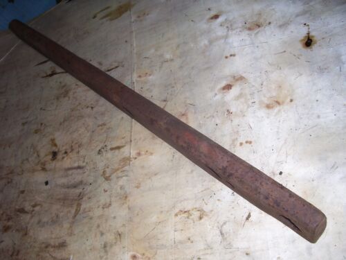 VINTAGE INT FARMALL TRACTOR -39" LONG DRAWBAR -REPAIRED - Picture 3 of 6
