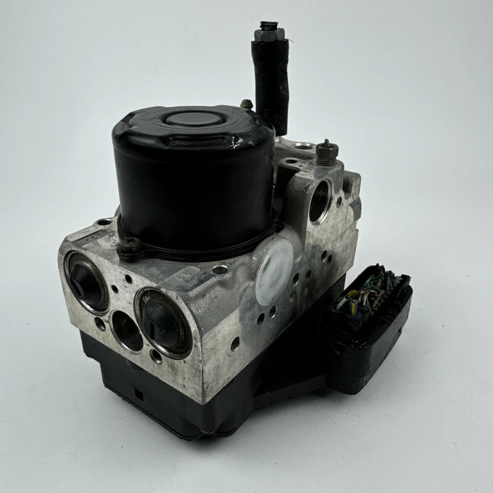 2005 LEXUS IS300 ANTI LOCK BRAKE ABS PUMP 44540-53020 — 第 2/4 张图片