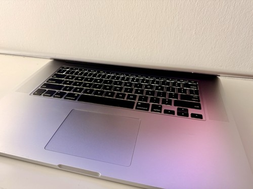 MACBOOK PRO 15" RETINA MID 12 CORE I7 500GB SSD 8GB GEFORCE GT650M 1GB - Bild 2 von 7