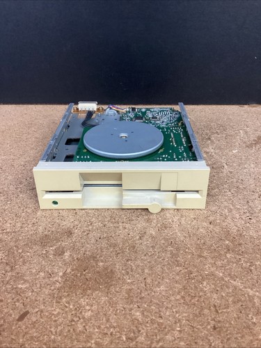 Vintage Newtronics Mitsumi 5.25" 1.2MB Floppy Disk Drive D509V3