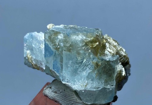 72 Carats Beautiful Natural Aquamarine With Mica Crystal Specimen From Pakistan - Picture 6 of 9