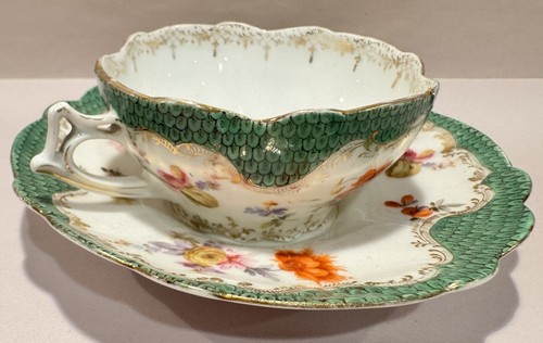 Dresden Hand Painted Floral Green & Gold Cup & Saucer - Picture 1 of 19