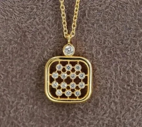 1.25Ct Round Lab Created Diamond Gorgeous Pendant 14K Yellow Gold Plated F/Chain - Picture 2 of 5