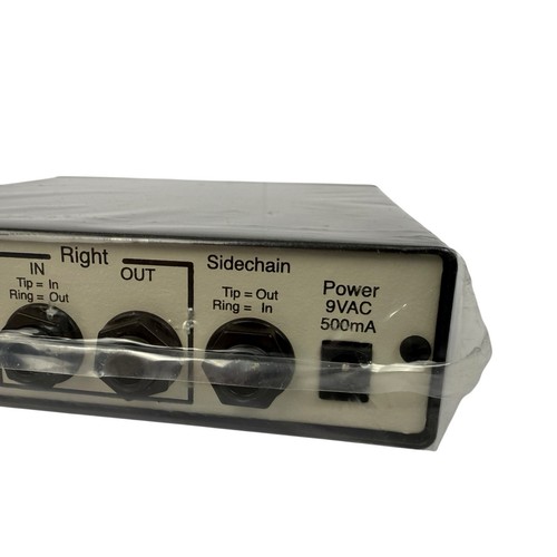 FMR Audio RNC1773 Really Nice Compressor Stereo Rackmount Compressor Limiter - Picture 9 of 16