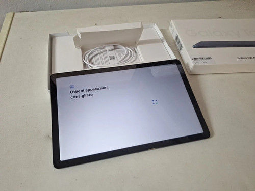 Samsung Galaxy Tab A9+ Display 11.0" TFT LCD PLS, Wi-Fi, RAM 8GB, 128GB Navy - Foto 5 di 10