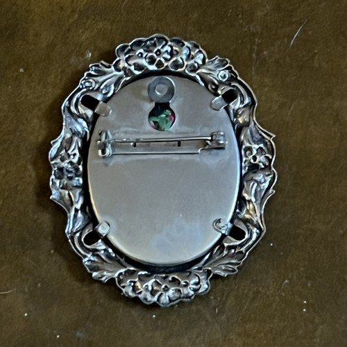 Vintage Flower Cross Stich Brooch Pin - Picture 5 of 6