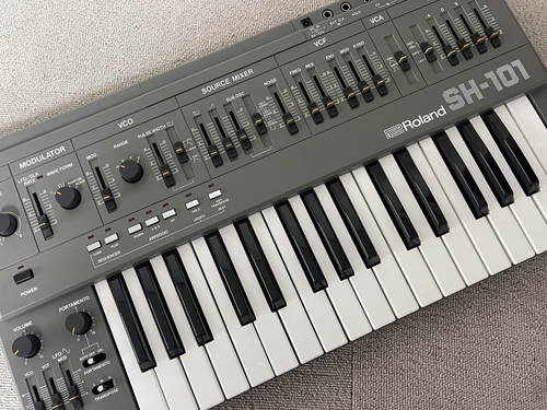 Roland SH-101 grau mit original Netzteil getestet und funktionierend Synthesizer - Bild 2 von 23