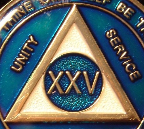 Gettone medaglione 25 anni alcolisti AA blu AA alcolisti anonimi chip moneta sobrietà sobria - Foto 6 di 9