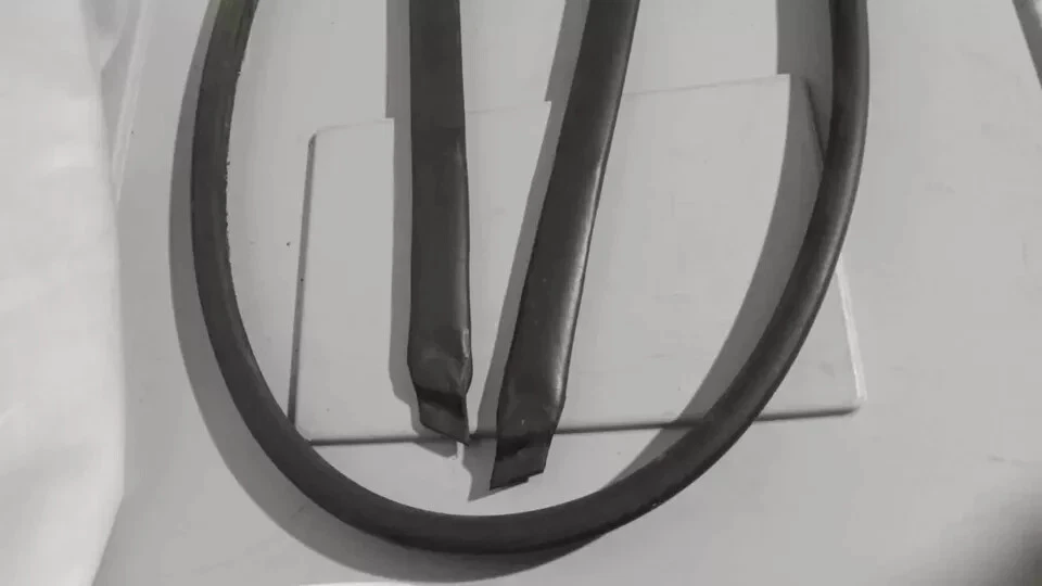 Capó delantero Kia Rio 2001-2005 sello de goma OEM Foto 2 de 4