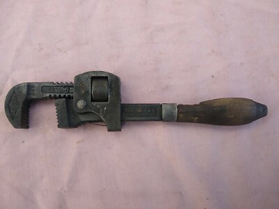 *Vintage Stillson No. 8 Walworth Wrench
