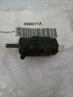 PETERBILT/ FREIGHTLINER WINDSHIELD WASHER PUMP 066011A