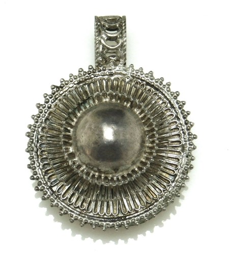 Colgante redondo de plata de ley 925 estilo boho etrusco - Imagen 2 de 6