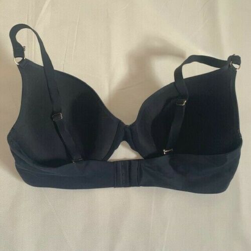 Reggiseno sottofilo sagomato Soma nero morbido con cinghie regolabili. Taglia 38D - Foto 2 di 4