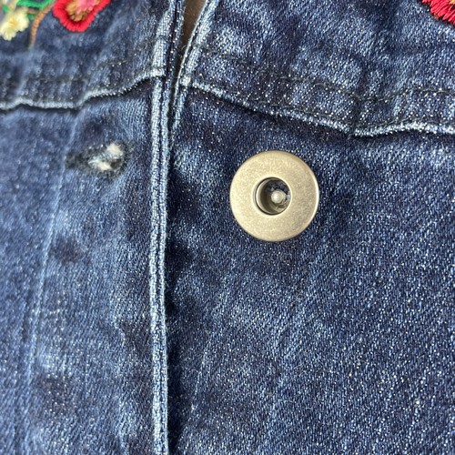 Studio West Apparel Blue Denim Jacket Womens Size 8 Embroidered Flowers - Picture 4 of 7