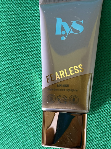 LYS Beauty Aim High Highlighter FEARLESS NewSealedTubeInBox 0.6fl oz + glam bag - Picture 10 of 24