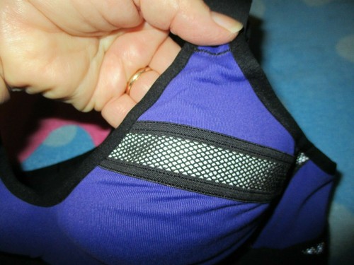 VSX SPORT PURPLE-BLACK- WHITE TRIM UNDERWIRE PADDED SPORTS BRA SIZE 32B - Picture 4 of 10