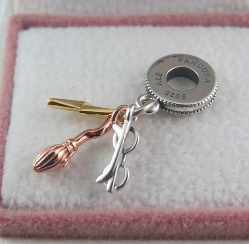 Pandora x Harry Potter Glasses Nimbus 2000 Lightening Bolt Charm-Anhänger - Bild 6 von 6