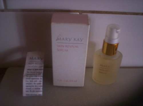 Mary Kay Skin Revival Serum. 1oz. #5528. (fluid spray) New in Box. - Picture 3 of 5
