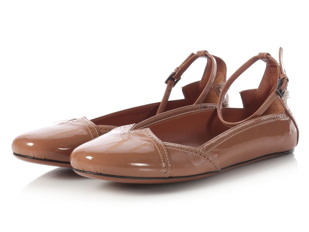 ALAIA PARIS Nude Patent Flats Size 38.5 8.5 shoes Add some shine to your life 65a007 ALAIA PARIS Nude Patent Flats Size 38.5 8.5 shoes Add some shine to your life 65a007