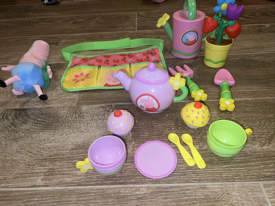 Lote de Peppa Pig’s Flower Garden juego de simulación y juego de té + juguete de peluche Foto 2 de 4