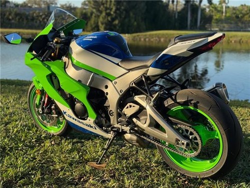 2024 Kawasaki Ninja ZX-10R 40th Anniversary Edition ABS - Picture 14 of 21
