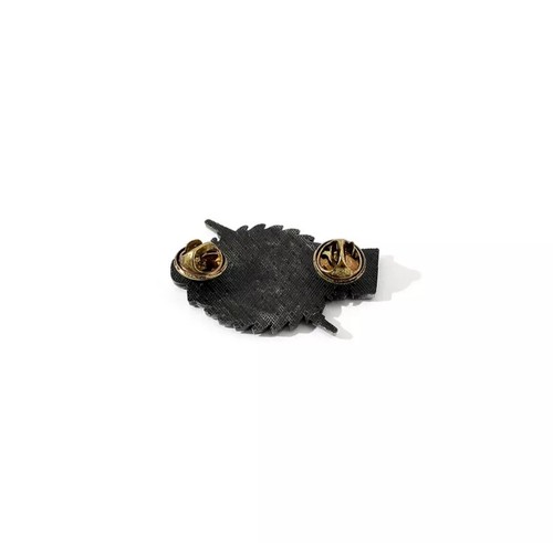Eddie Munson WASP Enamel Pin Badge Brooch Stranger Things Netflix - Imagen 3 de 5