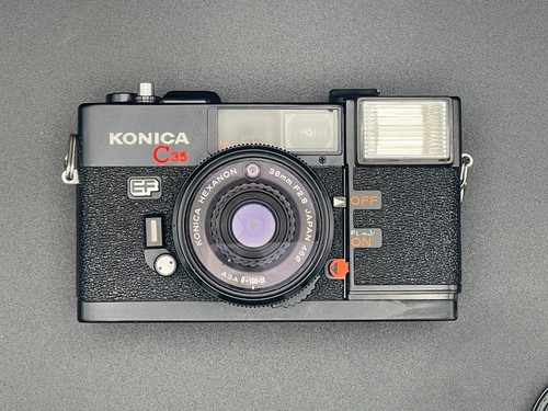 【EXC】Konica C35 EF 35mm Film Camera 38mm f/2.8 Lens – Tested Japan - Picture 3 of 15