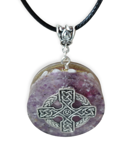Orgonite Orgone ciondolo Croce Celtica collana protezione Ametista Howlite - Foto 7 di 9