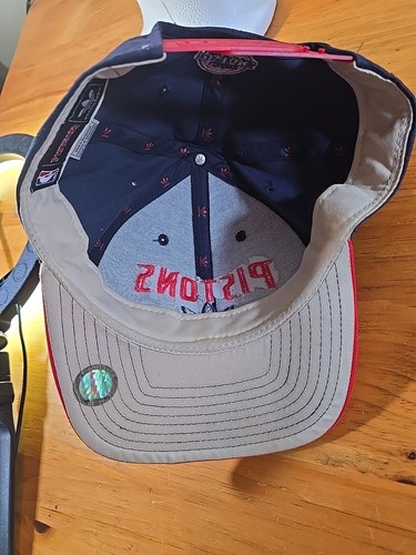 Vintage Adidas Trefoil Detroit Pistons Cap Blau/Rot. R1 - Bild 5 von 6
