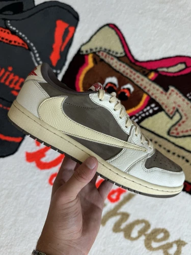 Jordan 1 Low OG x Travis Scott Reverse Mocha - Größe 10,5
