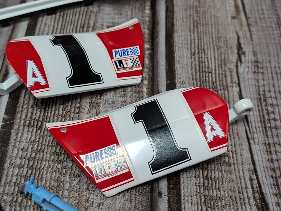 Carousel Diecast Corvette L88 Tony DeLorenzo SCCA Model Car Body Parts - Image 3 of 4